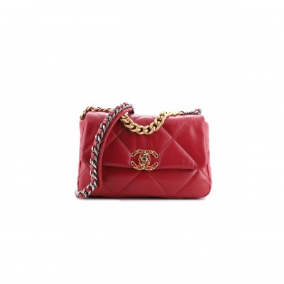 CHANEL 19 FLAP BAG QUILTED LEATHER AS1160 (26*16*9cm)